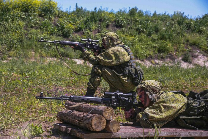 Армия России взяла под огневой контроль участок трассы у Новоселовского – Марочко