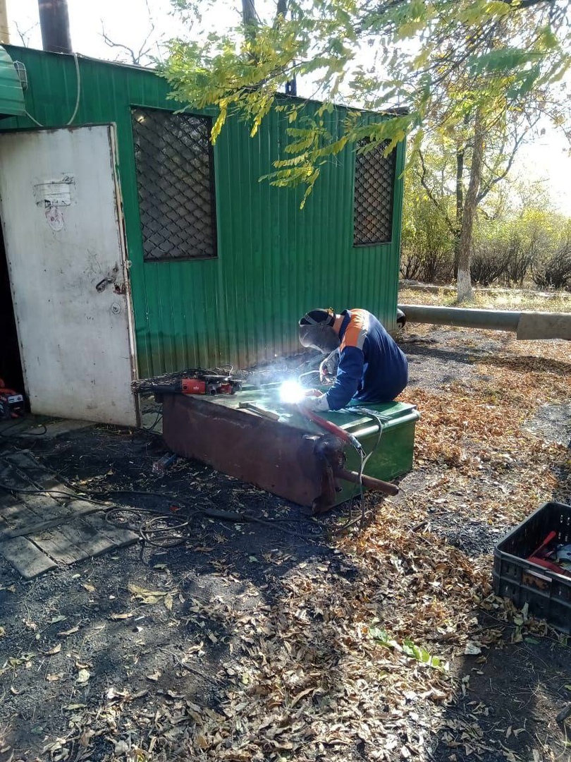 Специалисты УМУП «Городская теплосеть» продолжают работы по обеспечению надежности теплоснабжения в Лутугинском районе