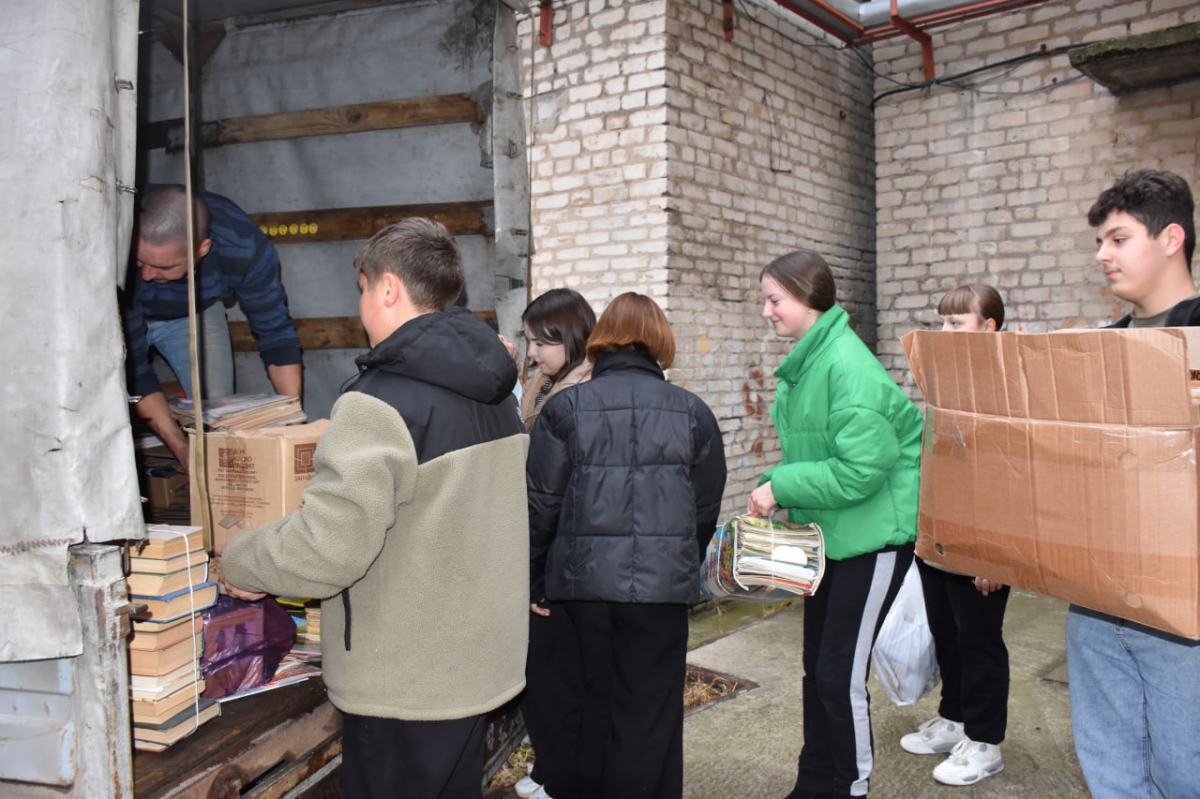 Акция «Бумбатл» собрала более тонны макулатуры в Лутугинском муниципальном округе