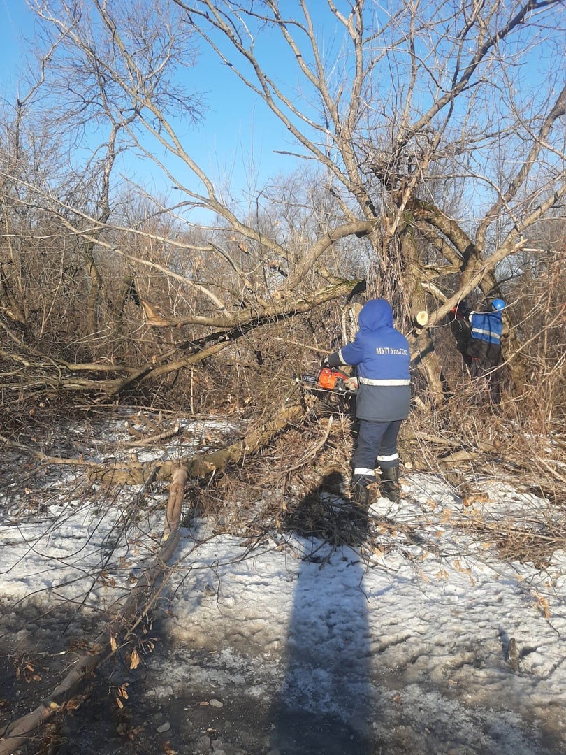 Бригады шефа-региона продолжают осуществлять ремонтные работы на территории Лутугинщины