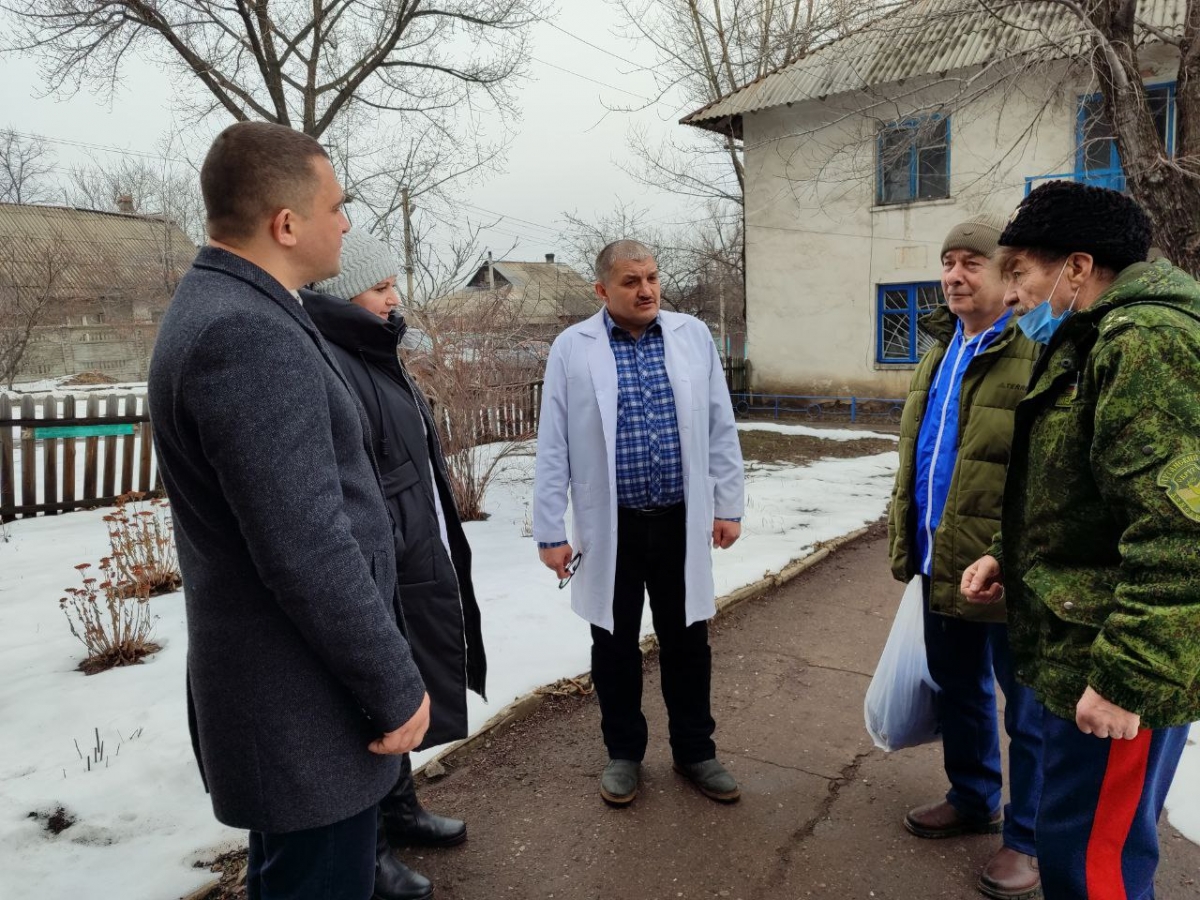 «Здоровое будущее»: Единороссы  посетили Беловскую амбулаторию