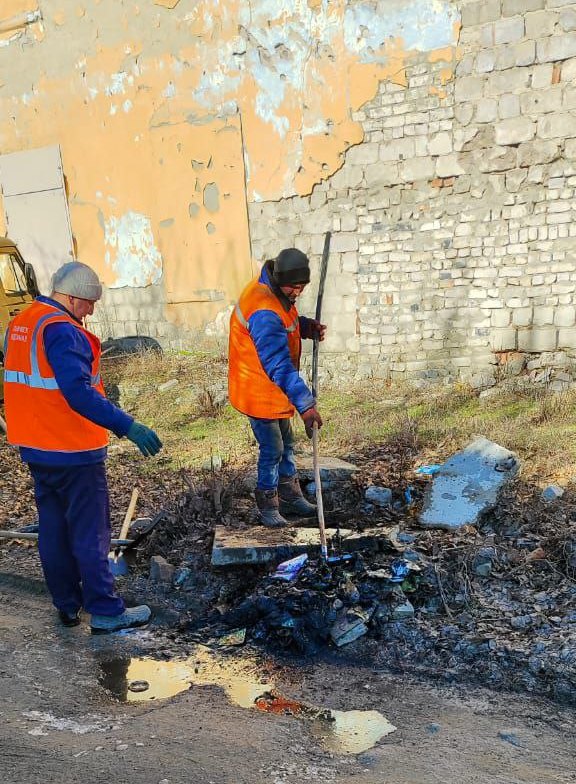 Ремонтно-восстановительные работы на коммуникациях Лутугинщины продолжаются