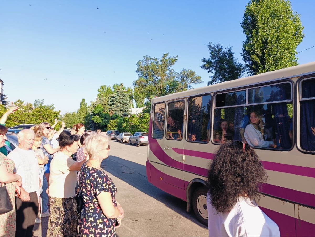 Группа детей из Лутугинского муниципального округа  отправилась на «Университетские смены» в Ставрополь