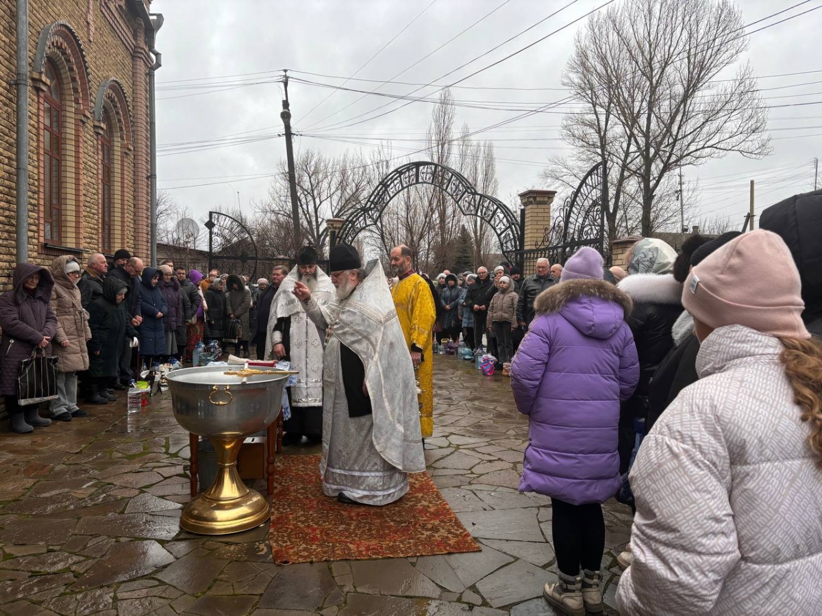 Во всех храмах Лутугинщины состоялись праздничные богослужения